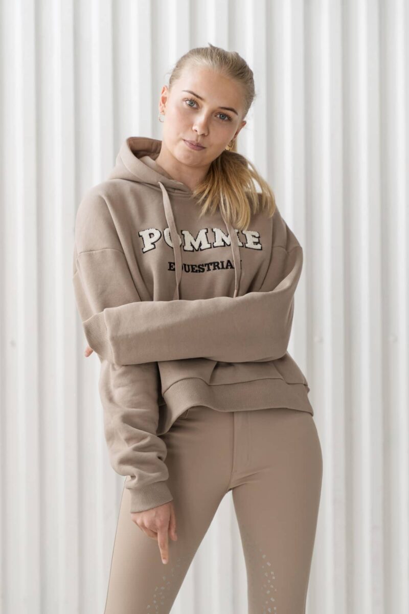 Pomme Juno Nougat, Hoodie