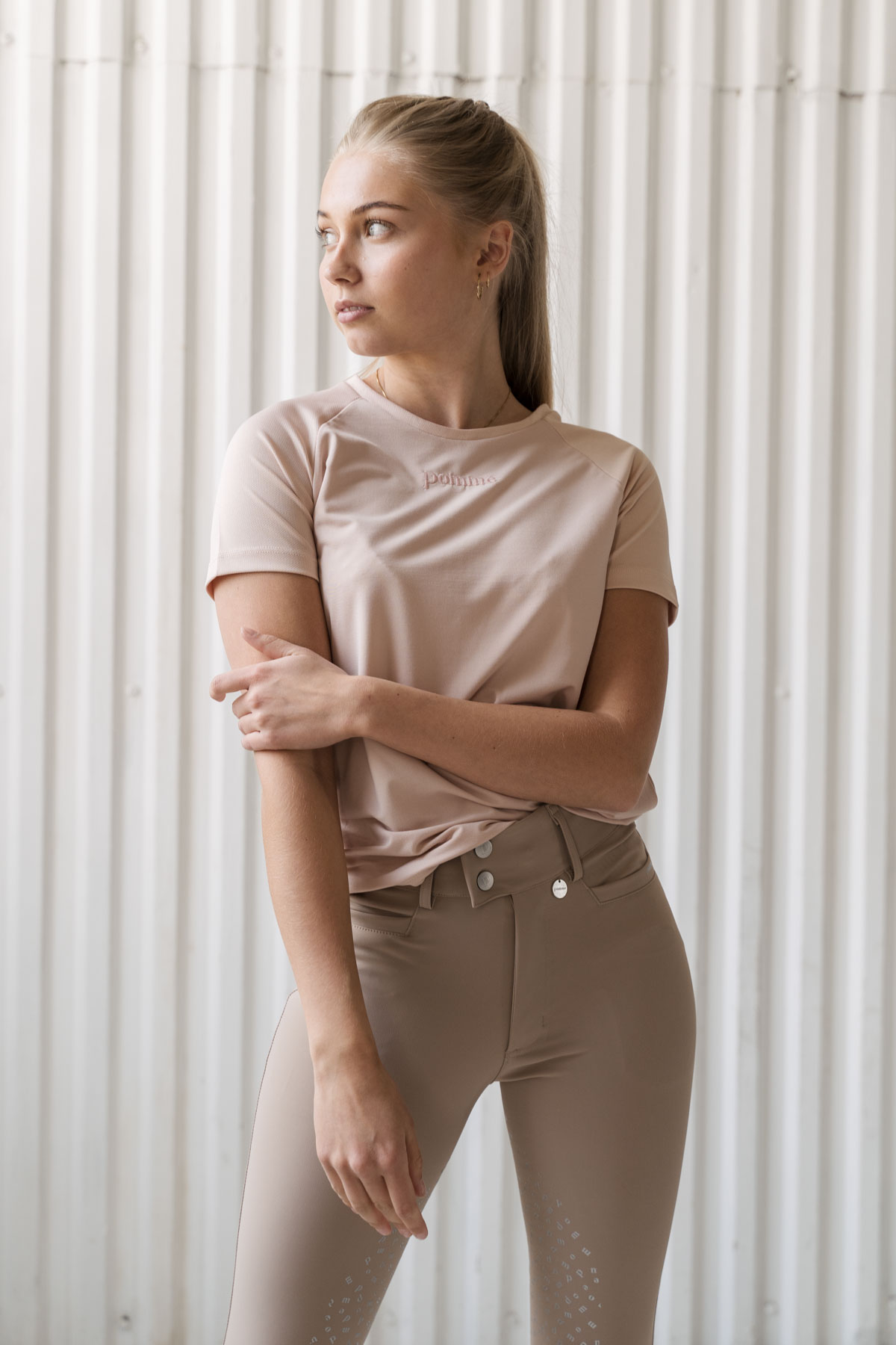 Pomme Saint Beige, Tee
