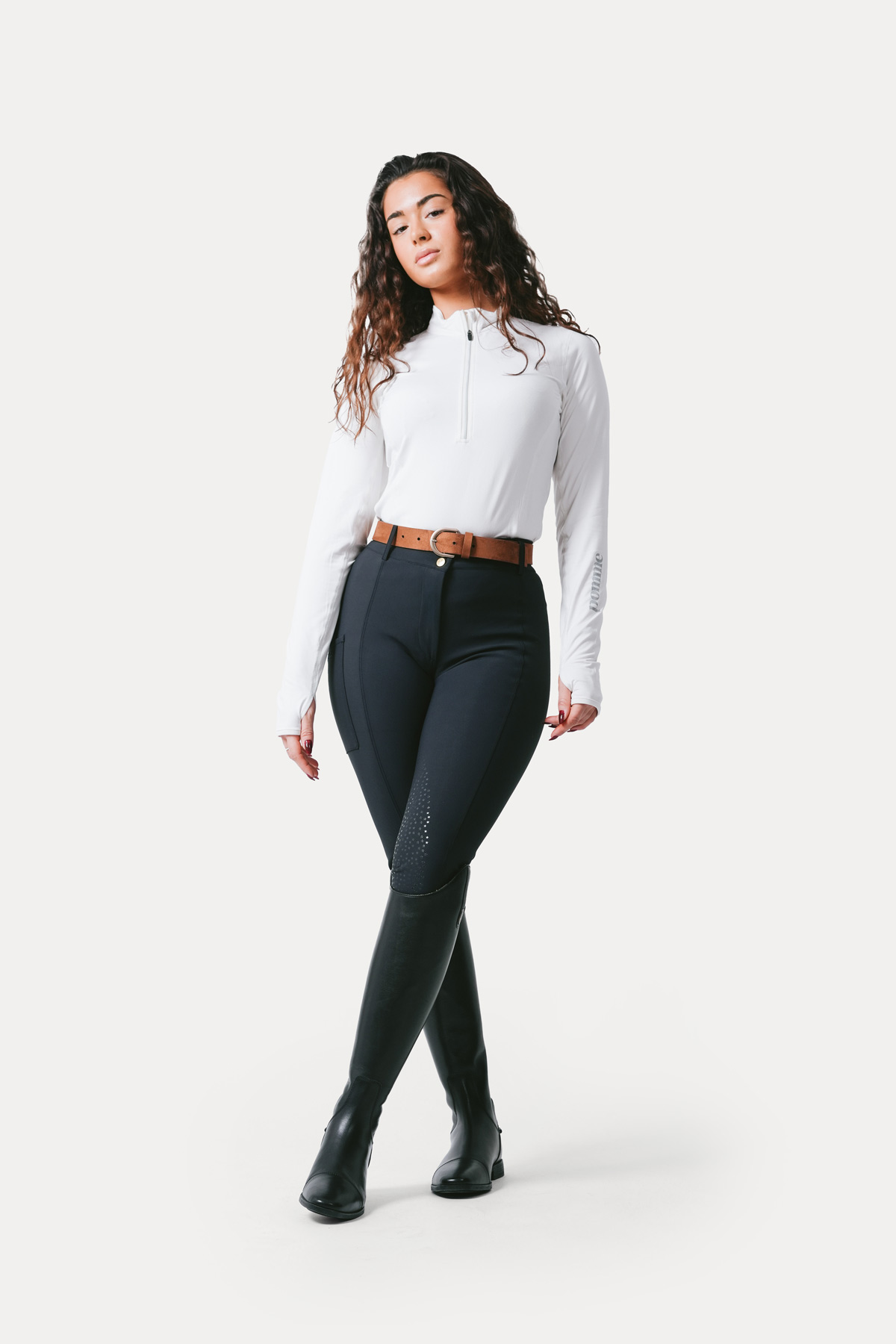 Pomme Riley Black, Breeches