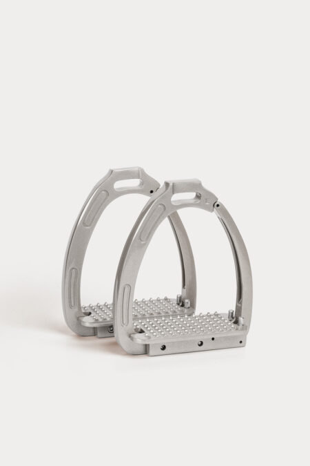 Amiko Magnetic Safety Stirrups, Aluminium Top Opening, Silver