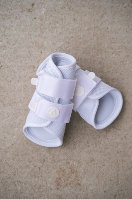 Amiko Brushing Boots, White