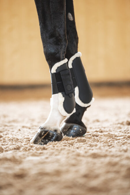 Amiko Tendon With Fur Boots, Black